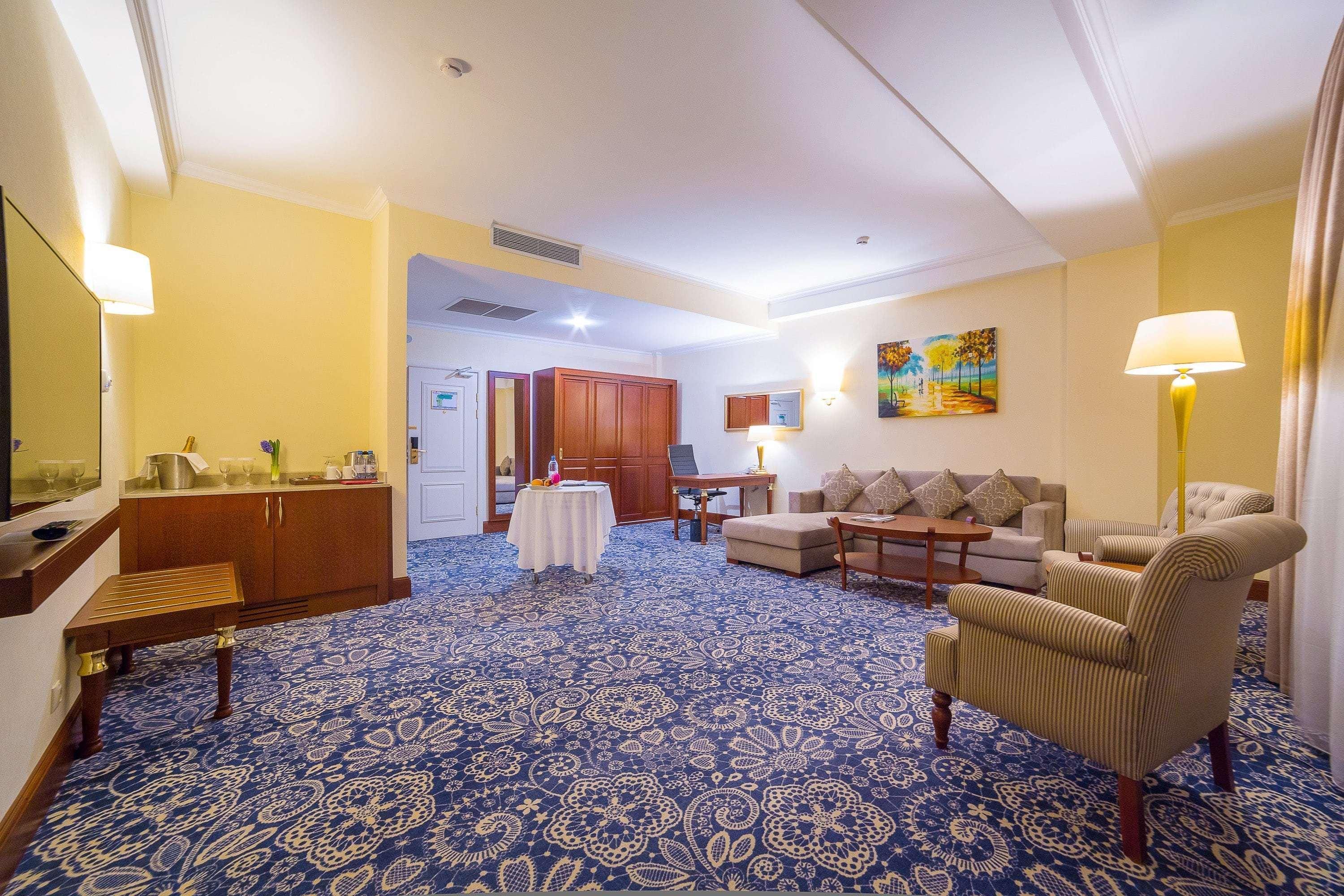Ramada By Wyndham 4*