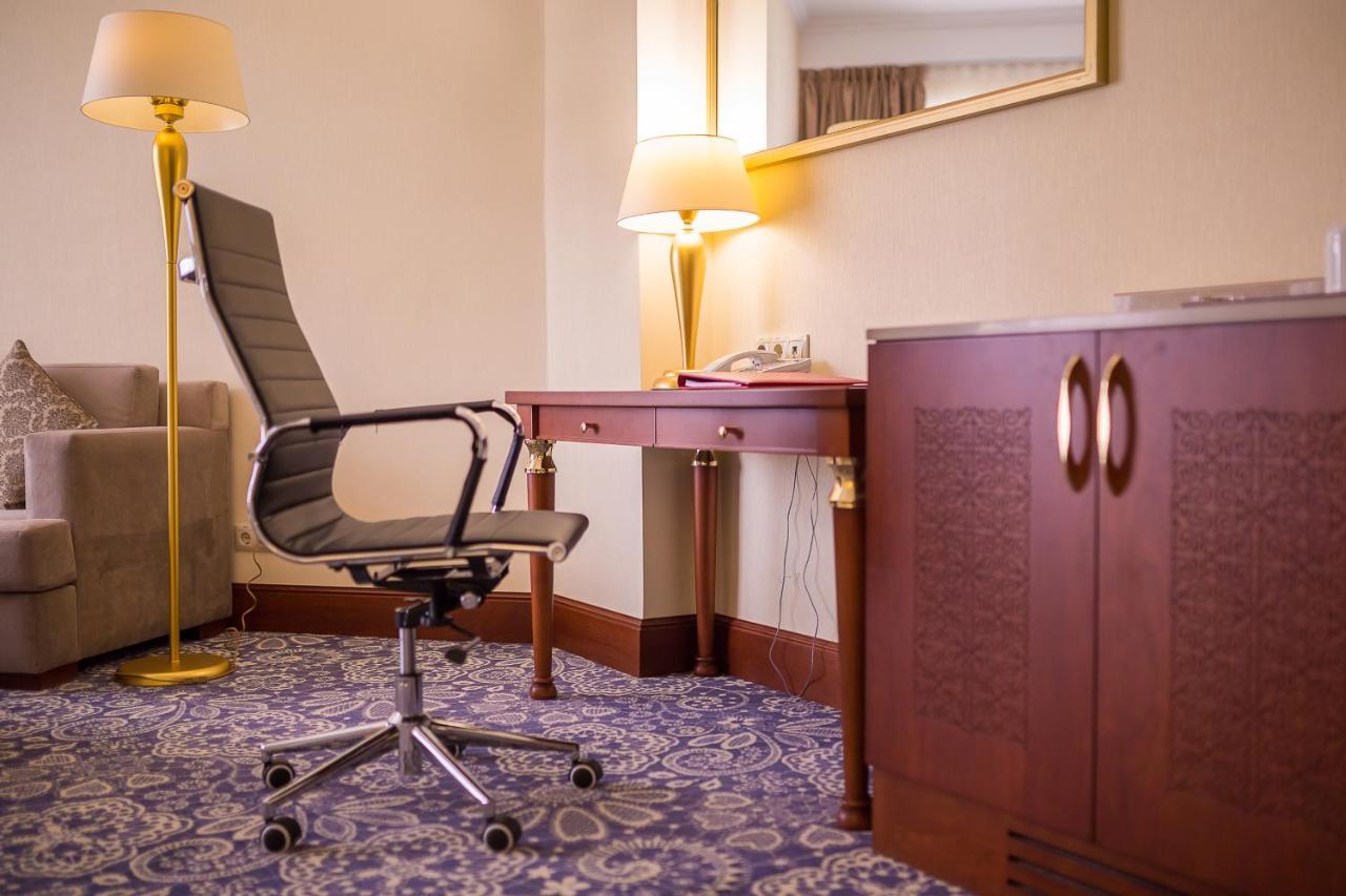 Hotel Ramada By Wyndham Almaty
