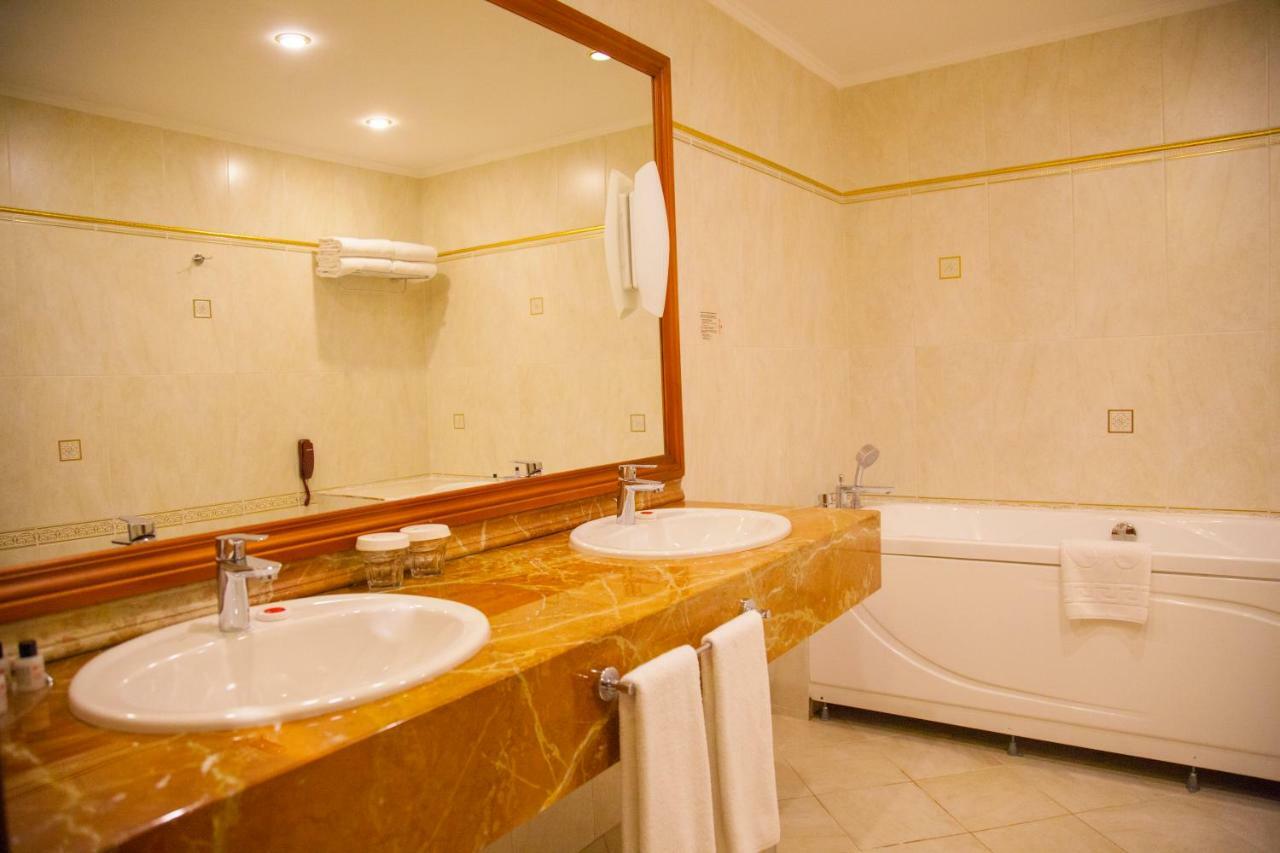 Ramada By Wyndham 4*
